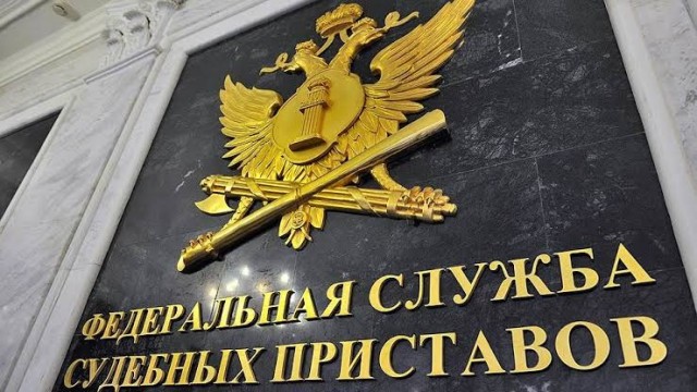 3-летнюю девочку обязали платить по многомиллионным кредитам умерших или несуществующих людей со всей России