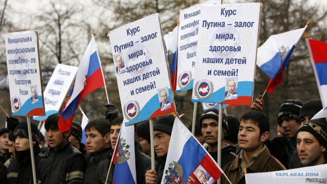 Грузчики устроили беспорядки у ТЦ Москва