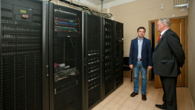 Сотрудники ФСБ задержали инженеров закрытого ядерного центра, которые майнили криптовалюту на суперкомпьютерах