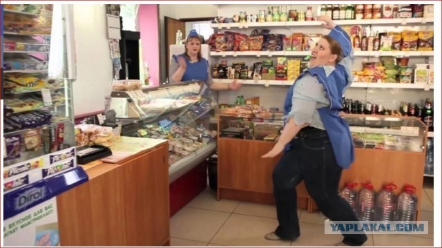 Рабочие будни в магазине