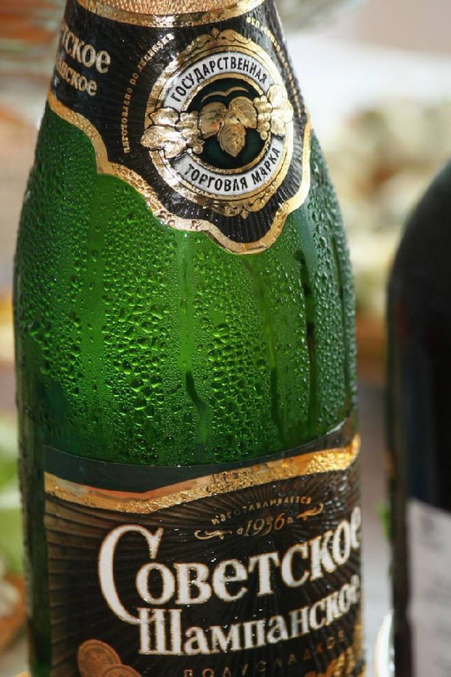 Импортозамещение Шампанского, Вдова Клико RIP