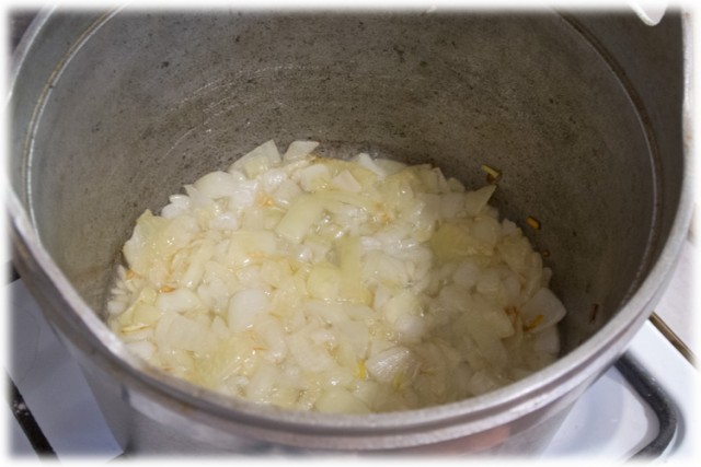 Кролик с черносливом