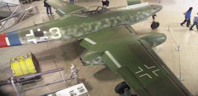 В Голландии откопали Me-262