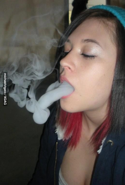 Дым сигарет с ментолом