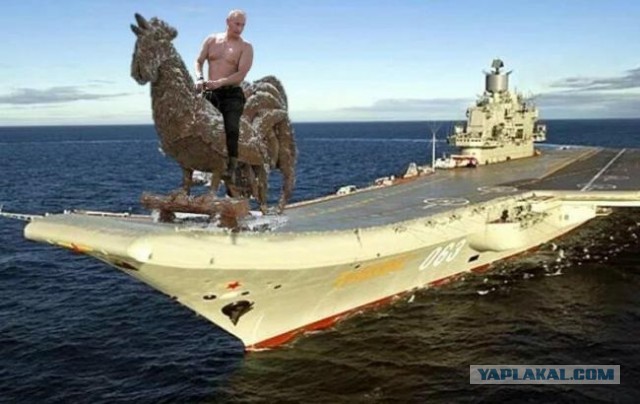 В Мурманской области загорелся авианосец "Адмирал Кузнецов". Уже известно о пострадавших.