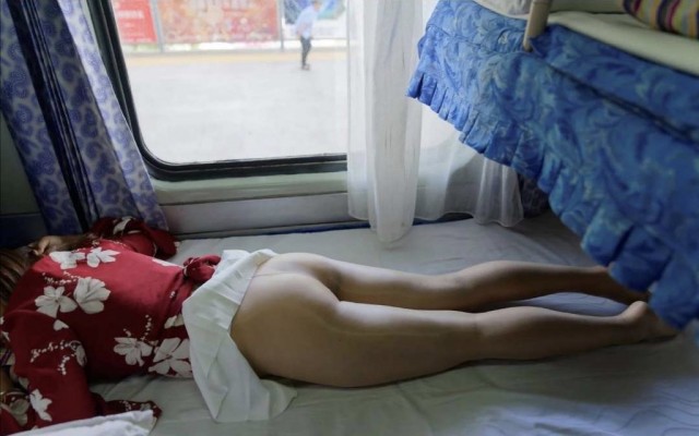 Фотографии красивых попутчиц в поездах