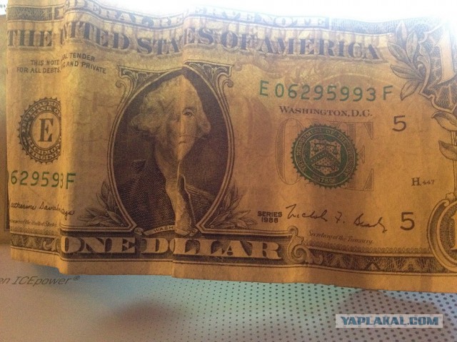 Что на самом деле изображено на долларе