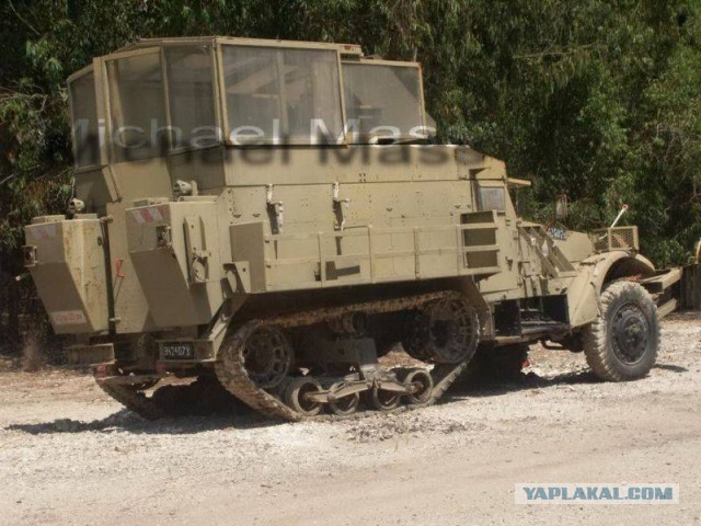 Отморозки регулярно бьют окна в больнице