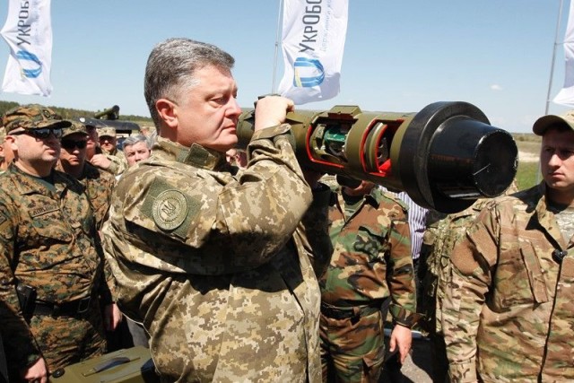 Лукашенко и тоталитарный киберпанк