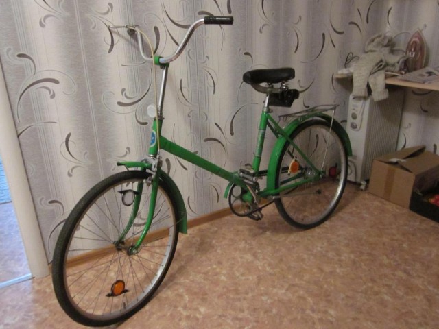 Помогите узнать марку стиральной машины на видео