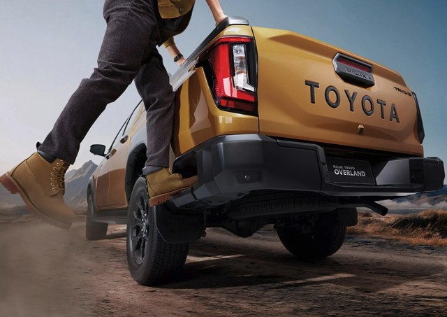 Toyota Motor официально представила новое поколение самого популярного в мире пикапа Hilux