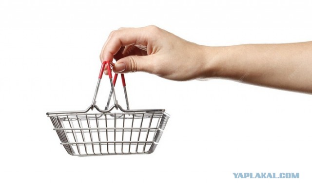 В интернете показали, что можно накупить на 100 рублей в продуктовом магазине