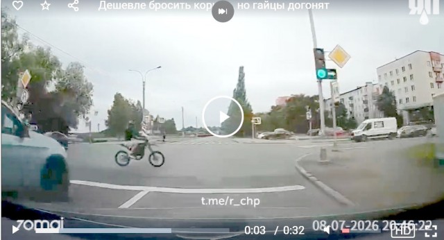 Дешевле бросить корыто, но гайцы догонят, удачно рядом оказались