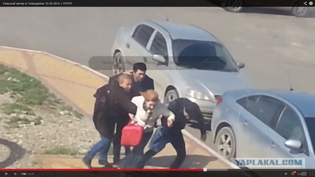 Ужасный ветер в Геленджике 10 марта 2014