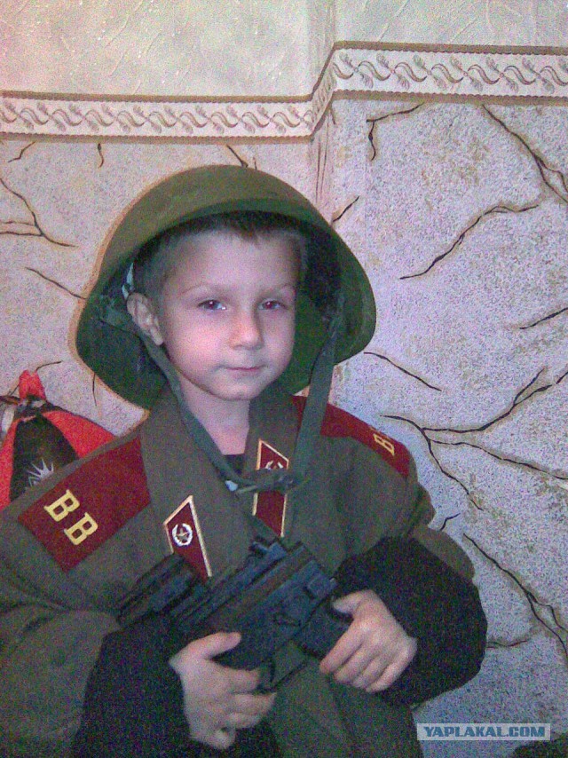 Армейские фото знаменитостей
