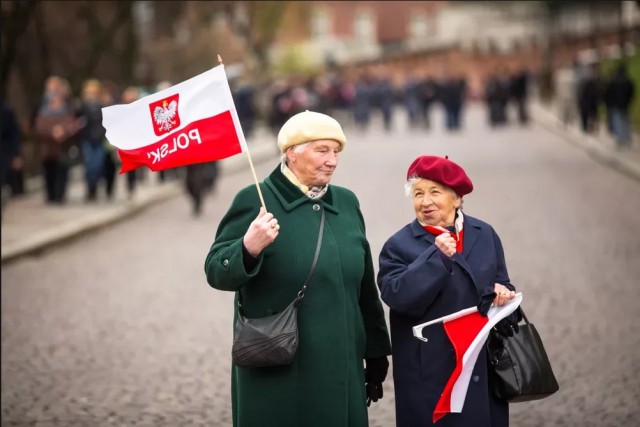 В Польше снизили пенсионный возраст