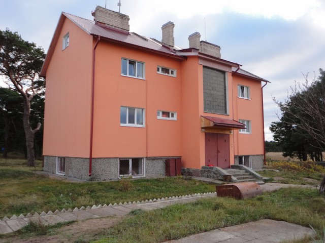 Кому уединенной спокойной работы?