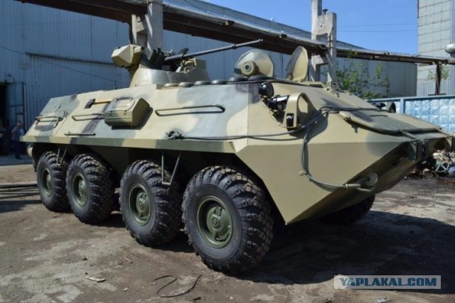 «Бумеранг» VS БТР-80. Зачем Российской армии «тяжёлые колеса»?