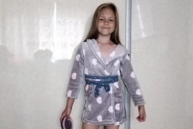 Неизвестные увели 7-летнюю девочку с детской площадки: на Сахалине разыскивают Наташу Тюрину. Город Корсаков