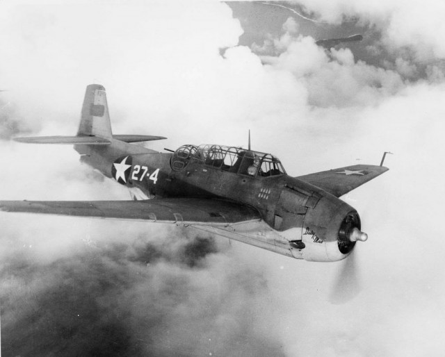Настоящий Мститель от Grumman, а не поделка от Marvell. TBF/TBM Avenger.