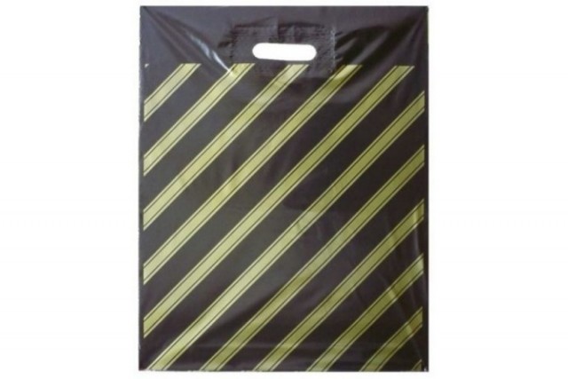 Пакет из Пятерки под мусор — к бедности. Современные, странные приметы, которые нам навязывают...