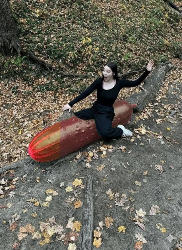 Фотожаба : "Фотошопте меня полностью".