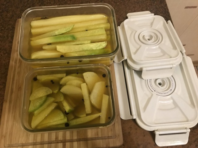 Корейская маринованная редька Танмуджи