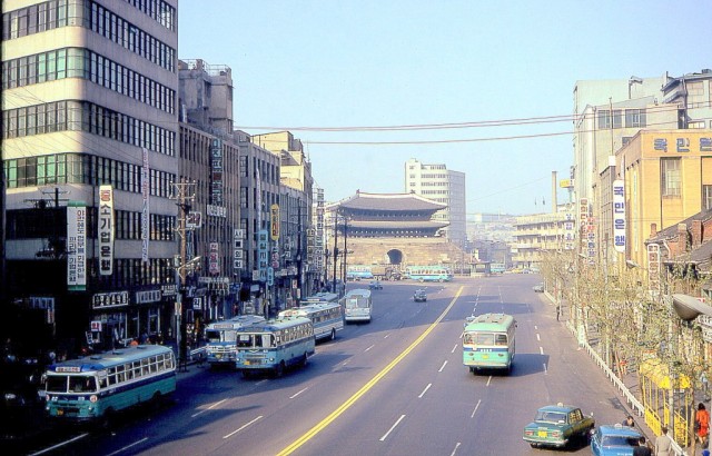Улицы мира в 1970 году. Какими они были полвека назад