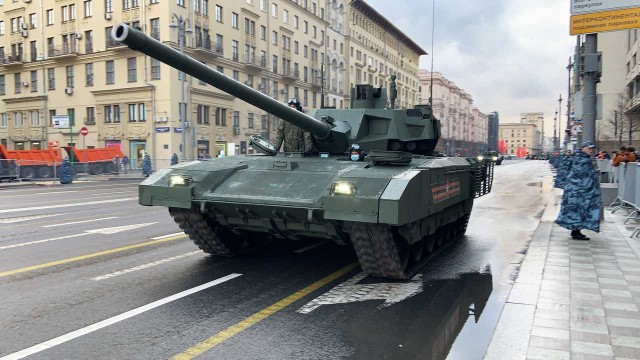 Шойгу объявил о создании в России боевых роботов с искусственным интеллектом