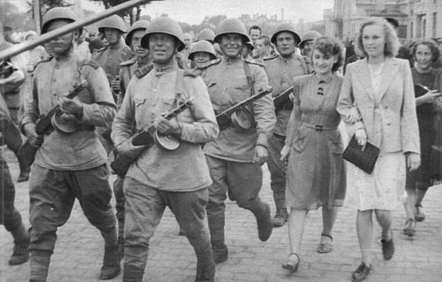 Парад Победы над Японией в Харбине, 1945 год