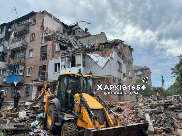 ВСУ обстреляли жилые кварталы Луганска дальнобойными ракетами