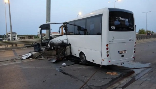 Автобус с российскими и белорусскими туристами попал в ДТП в турецкой провинции Анталья
