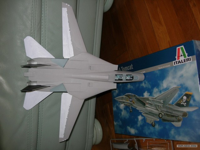 Самолёт F-14A"Tomcat" Jolly Rogers