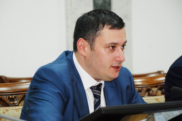 «Доказательств не требуется». Хинштейн ответил на сомнения об участии Золотова в операции на Васильевском спуске