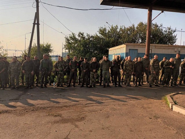 Евгений Пригожин в штабе ЮВО в Ростове