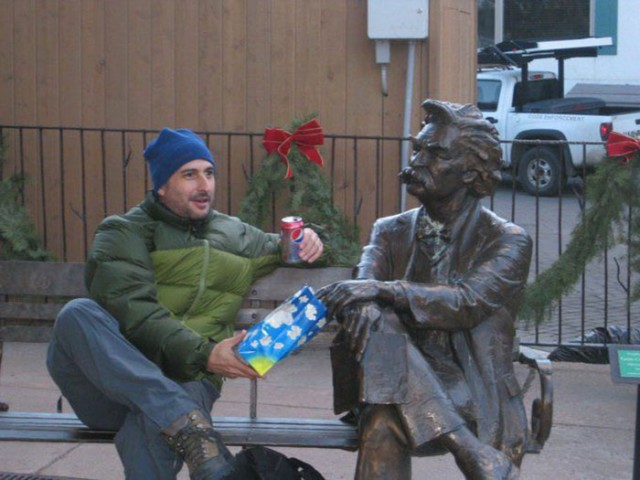 Приколы со скульптурами.