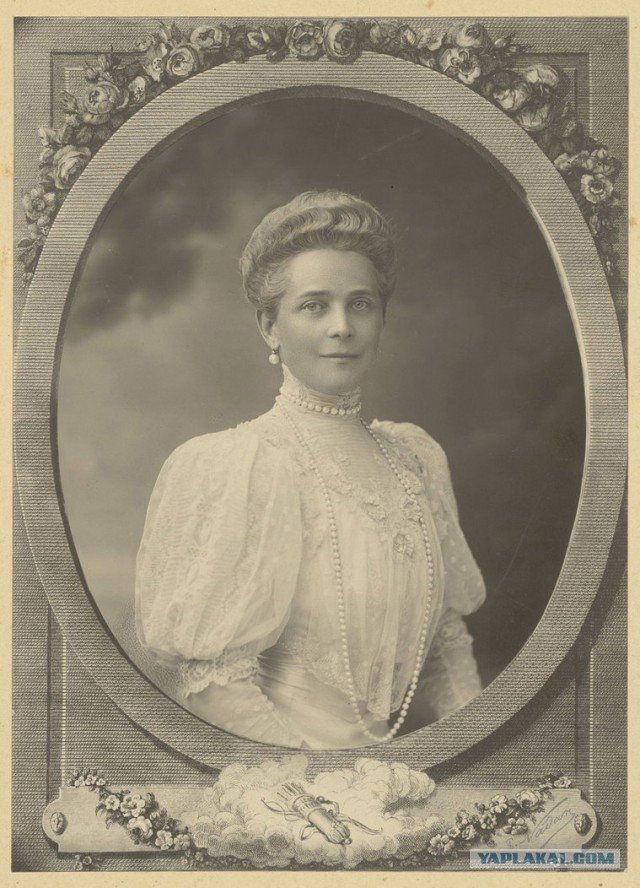 Альбомъ русскихъ красавицъ 1904 года