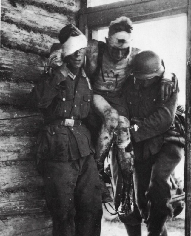 История в фотографиях