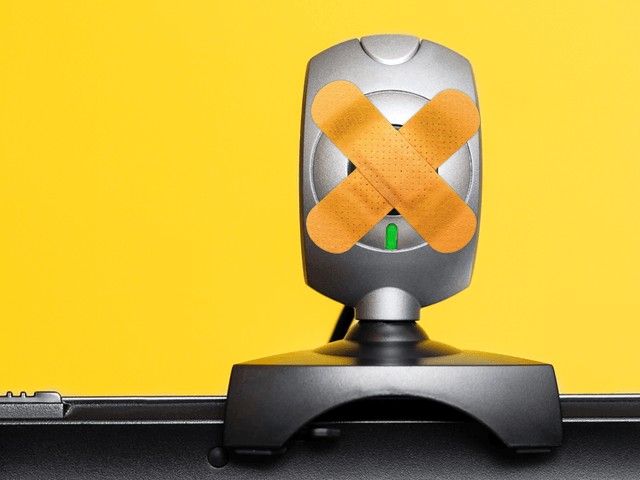 Роскачество порекомендовало заклеивать камеры и микрофоны на ноутбуках