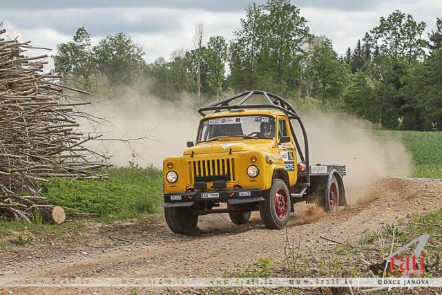 Классика автоспорта. Красивые и быстрые автомобили прошлого.