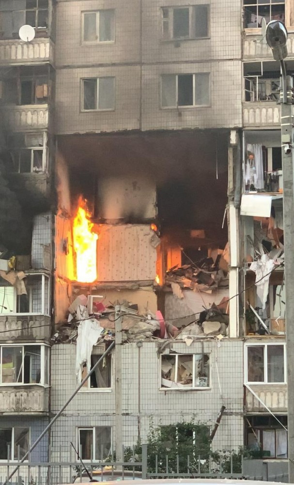 Взрыв газа прогремел в многоэтажном доме в Ярославле на улице Батова