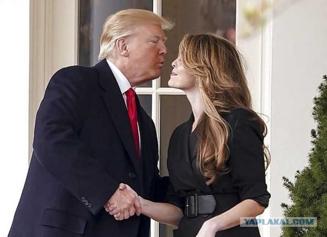 Знакомтесь. Хоуп Хикс. Она заразила Трампа коронавирусом.