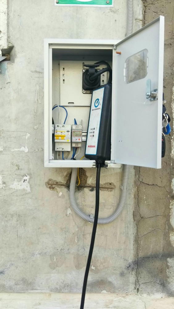 Как британцы превращают ДВС-авто в EV