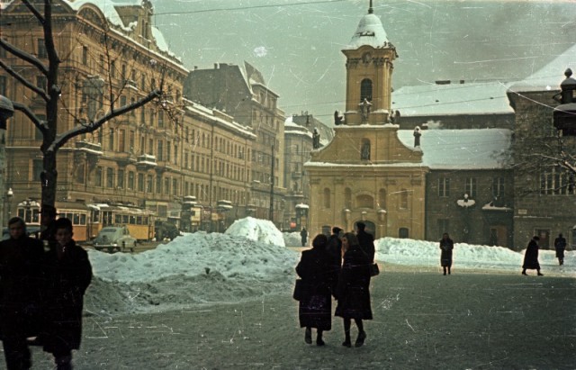 Улицы мира 70 лет назад. 1952 год