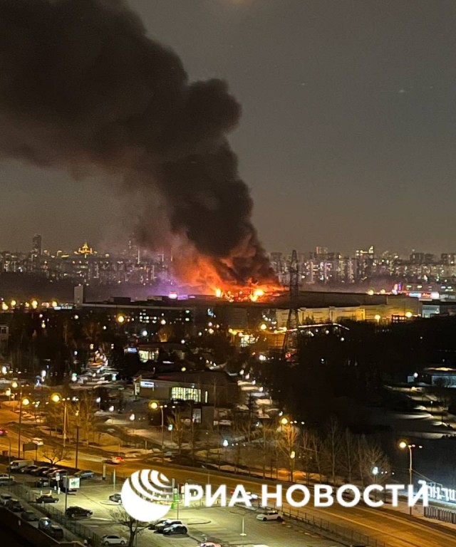 В «Крокус Сити холл» в Москве произошла стрельба перед началом концерта группы «Пикник»