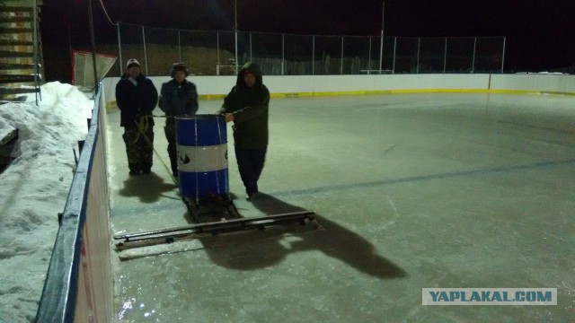 Как мы хоккейную коробку делали