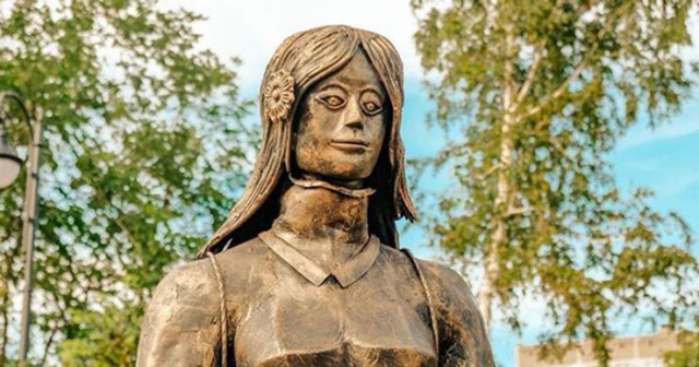 Дочь Алёнки выходит замуж