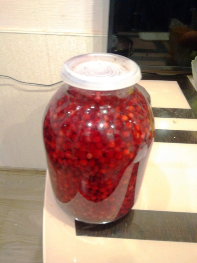 Рулет меренговый