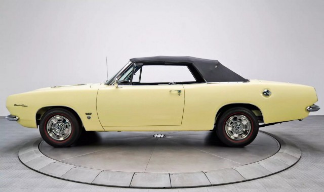 60 лет Plymouth Barracuda