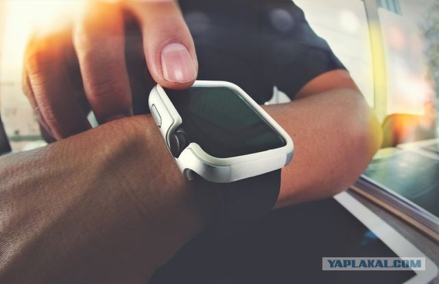 Приложение FlipUP для платежей со смарт-часов запустят в России